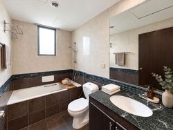 Landbay Condominium (D16), Condominium #613462211